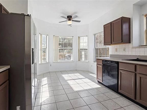 3rd image of 1109 Gaymont Ct