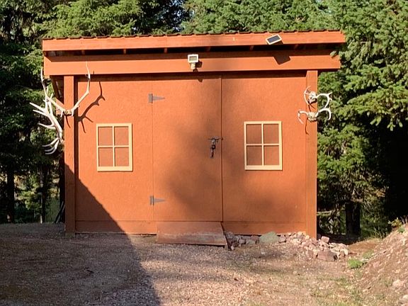 5th image of 300 Moose Ln