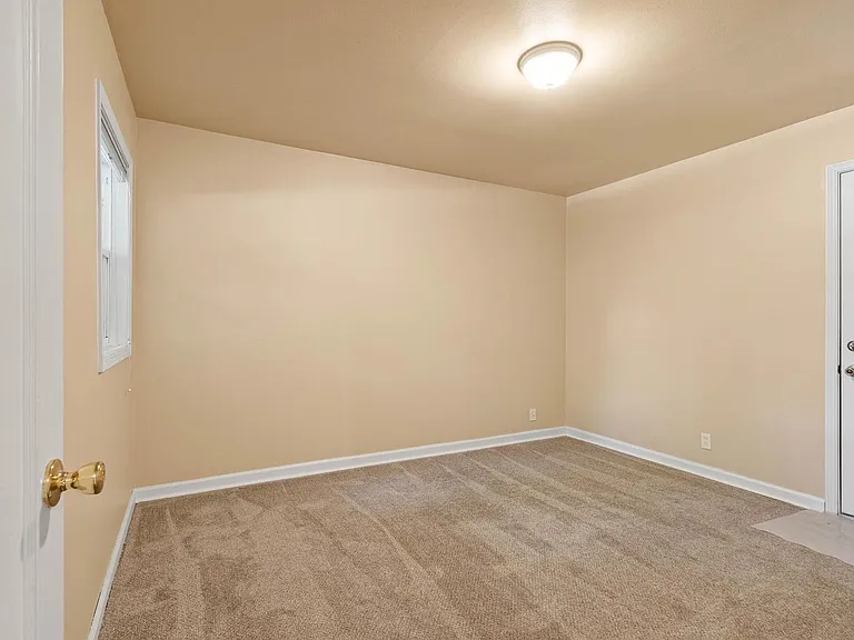 7505 SW Alden St — Photo 22