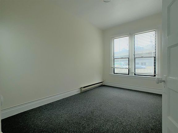 3rd image of 31 Stillman St APT A