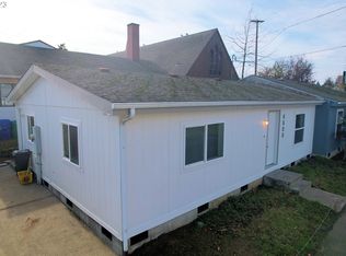 4522 NE Cully Blvd, Portland, OR 97218