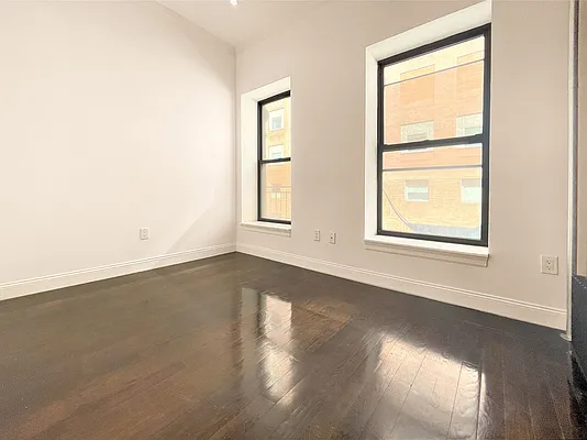 Rented by M G Commercial Realty | media 17