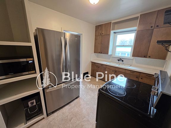 5th image of 485 N Higbee Ave