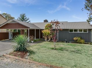 833 Alvord Ave N, Kent, WA 98031