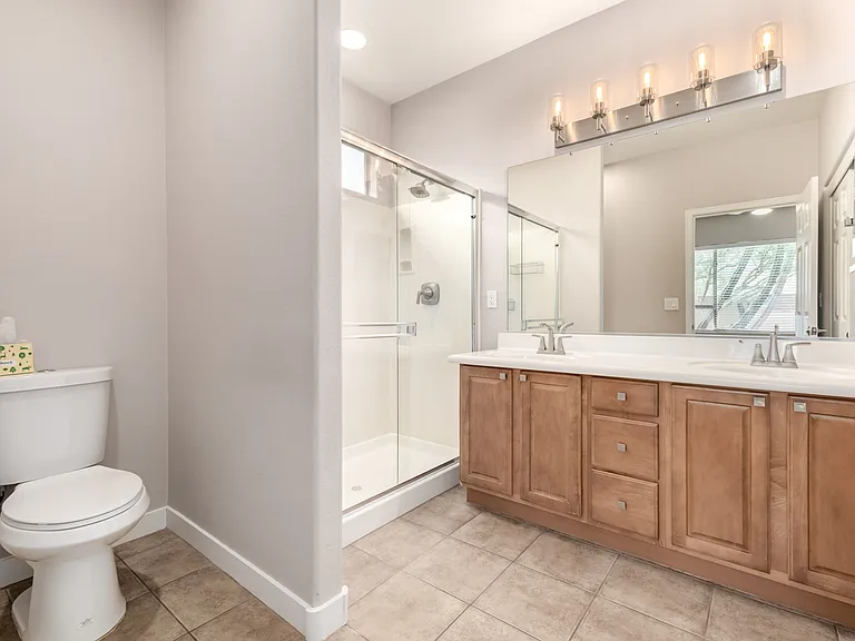 1773 W Owens Way — Photo 16