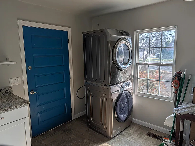 604 W Walnut Ave — Photo 6