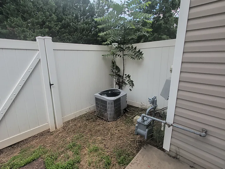 8434 Big Creek Ct — Photo 15
