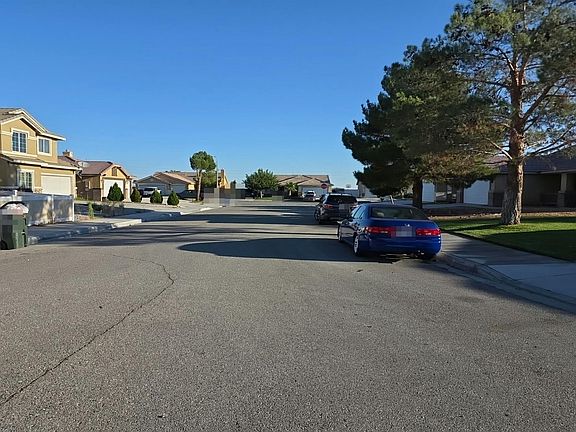 5th image of 17940 Landon Ct