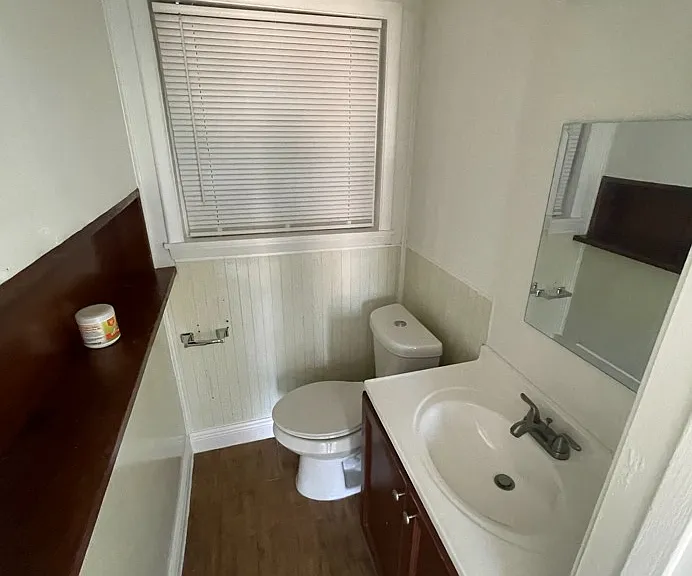 305 Midway Dr — Photo 10
