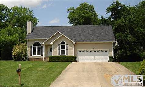 1st image of 3446 Melrose Dr