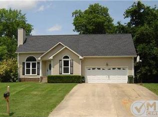 3446 Melrose Dr, Clarksville, TN 37042