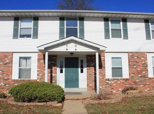 2200 Willott Rd APT E, Saint Peters, MO 63376