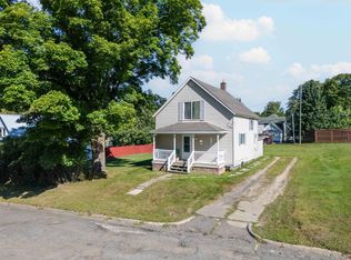 29 Center Ave, Gaastra, MI 49927