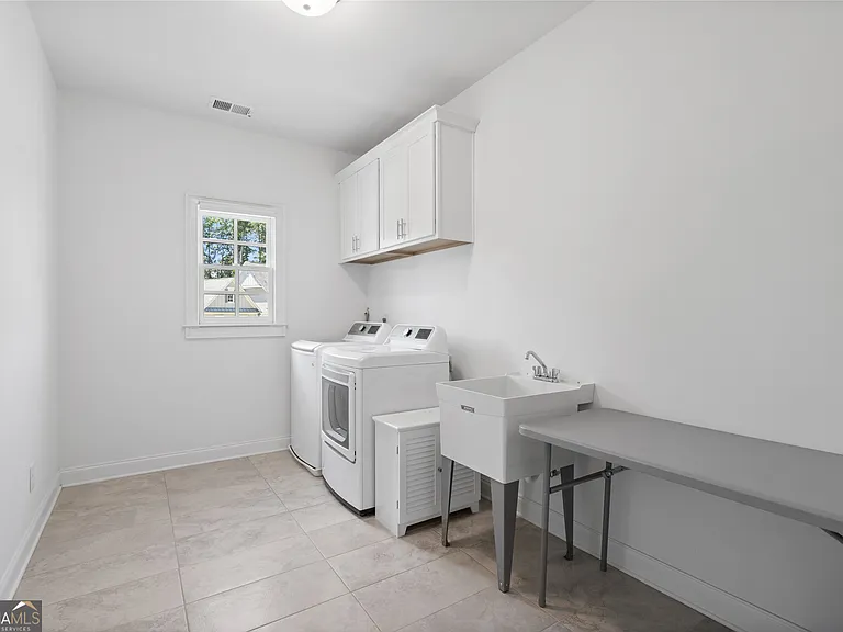 2045 Kent Ct — Photo 71
