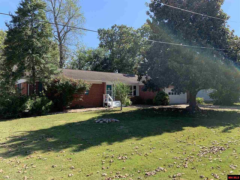 1st image of 215 Old College Pl