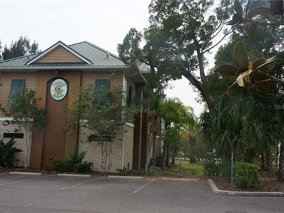 2nd image of 827 Roosevelt Blvd #S305