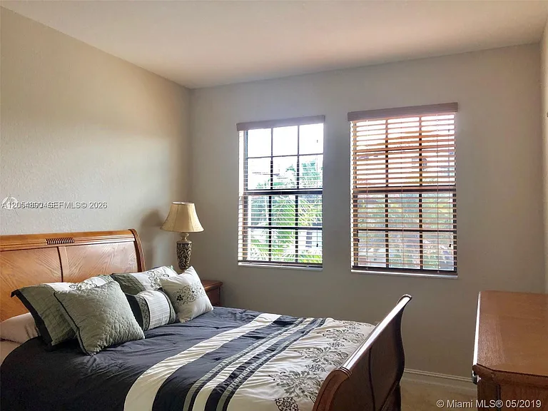 1409 SW 113th Ave — Photo 14