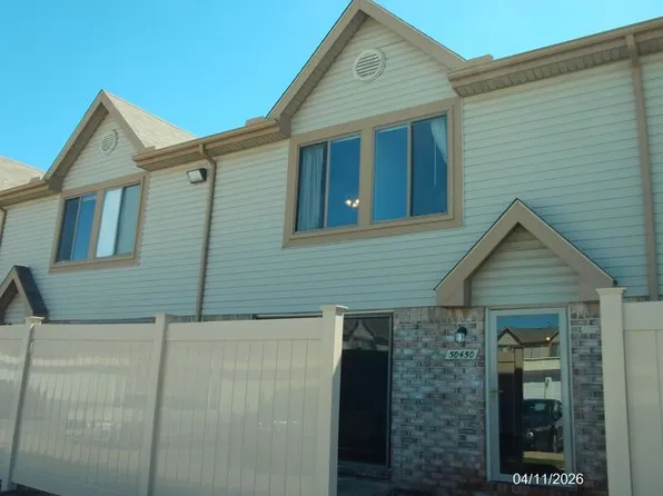 50450 Bay Run N #50, New Baltimore, MI 48047