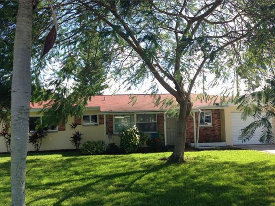 1st image of 1386 Pine Ave