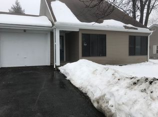 308 Beechwood Rd, Romeoville, IL 60446