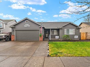2242 SW Kauer Dr, McMinnville, OR 97128