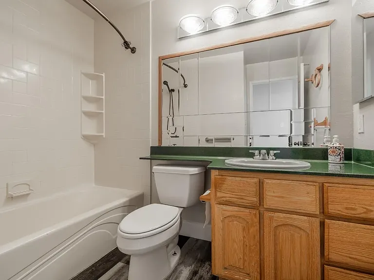 1610 Bondy Ln — Photo 12
