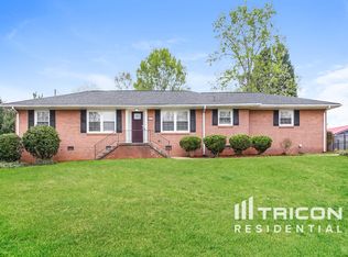 607 Holly Hill Dr, Anderson, SC 29621