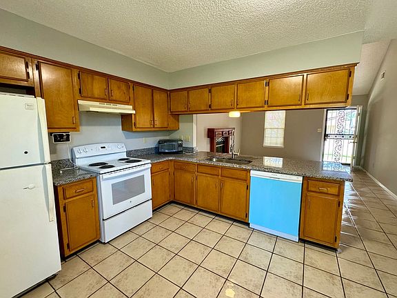 4th image of 10233 Curtis Dr
