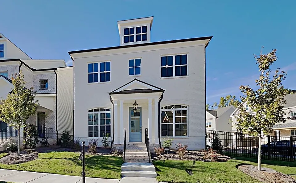 201 Hobson Ln