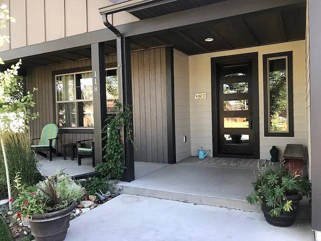 118 Gloria Ct — Photo 1