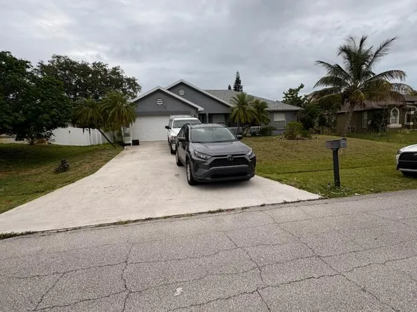 592 NW Turton Terrace, Port St Lucie, FL 34983