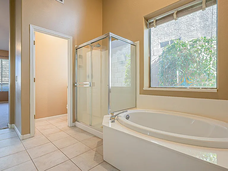 4926 E Duane Ln — Photo 16
