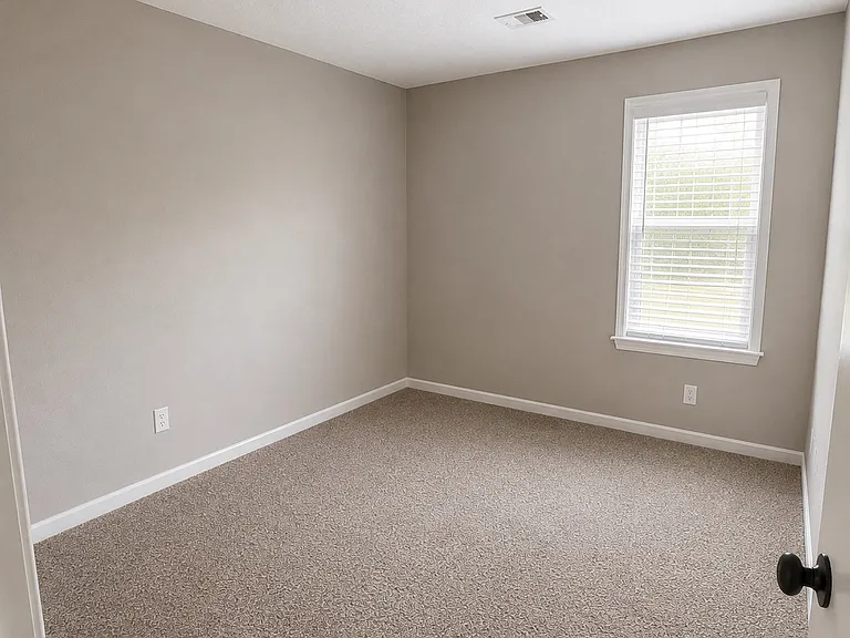 2915 Eagle Pointe Dr — Photo 12