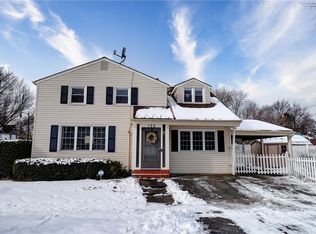 155 Woodstock Rd, Rochester, NY 14609