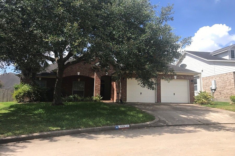 1st image of 805 Mulligan Ct