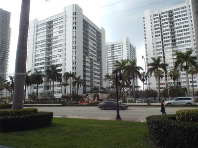 1904 S Ocean Dr APT 405, Hallandale, FL, 33009