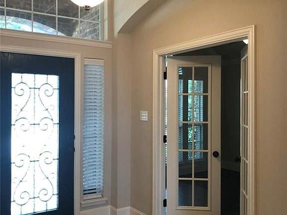 3rd image of 9734 Dragonfly Dr