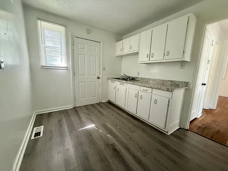 628 Annie Laura Dr — Photo 7