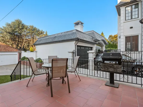 15 86th Street image 28 of 36