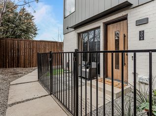 304 Mathey Ct, Dallas, TX 75208