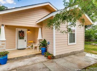 210 N Las Moras St, San Antonio, TX 78207