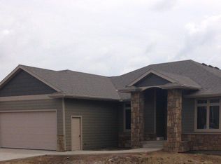 1013 N Granite Cir, Brandon, SD 57005