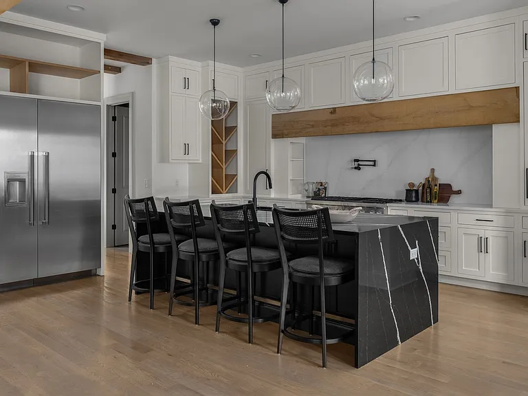 4613 Villa Green Dr — Photo 16