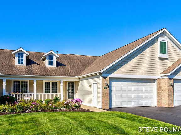 2nd image of 8878 N Peninsula Ct