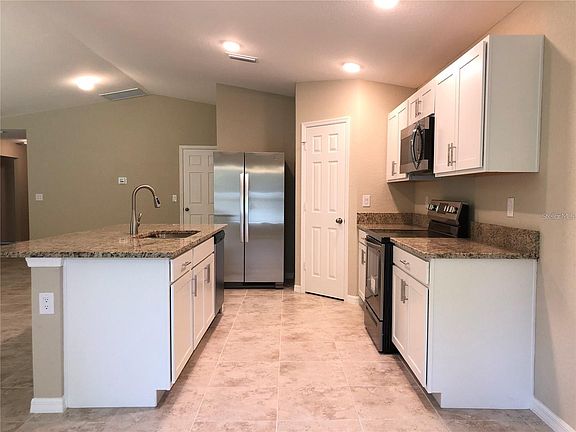 5th image of 1546 Glenan Rd