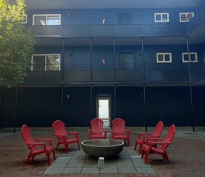 Sylvan Court — Photo 7