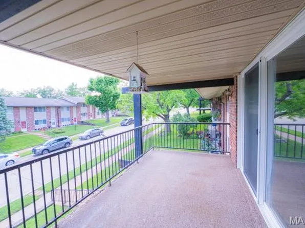 9145 Villaridge Ct APT H, Saint Louis, MO 63123