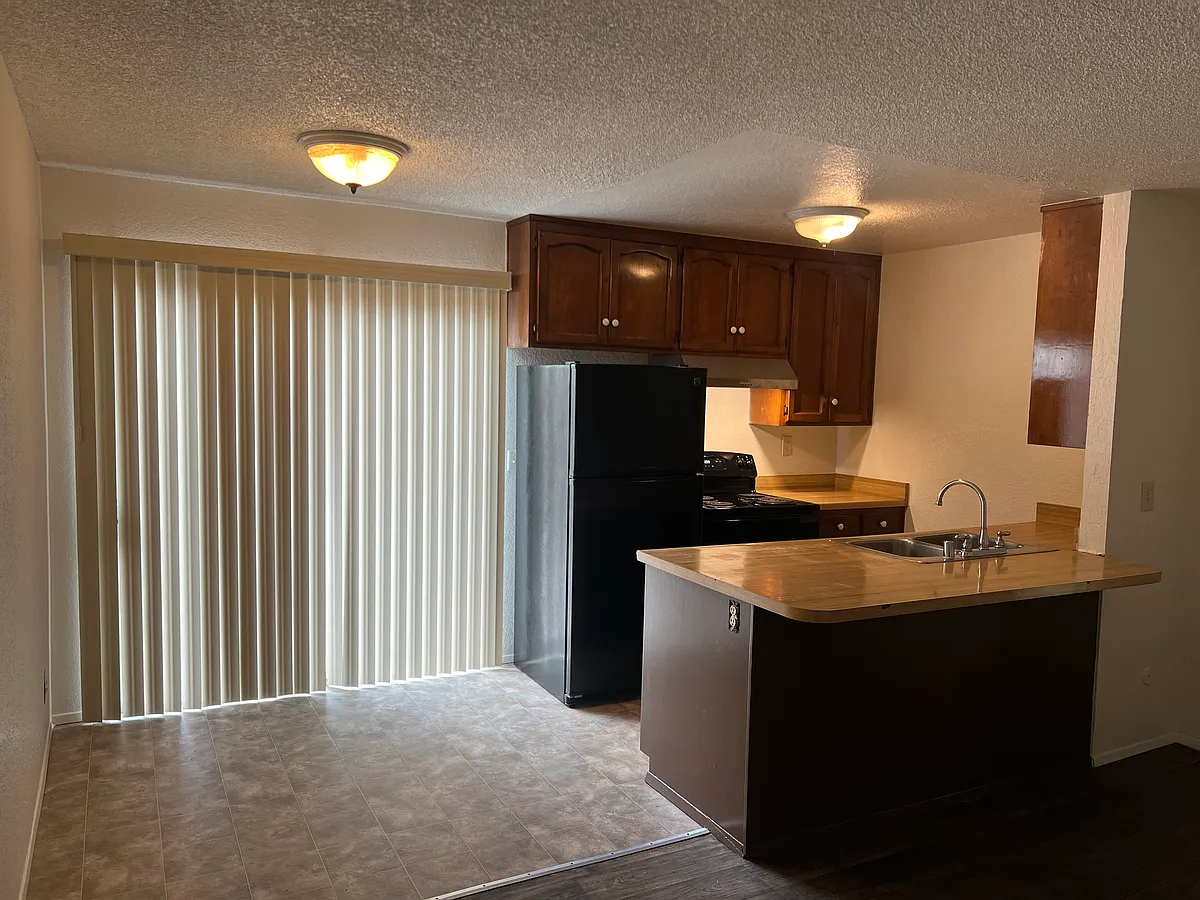 Building Photo - 3071 Juniper St #3