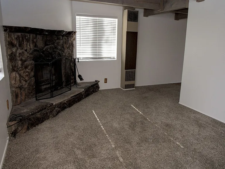 690 Talmadge Rd — Photo 5