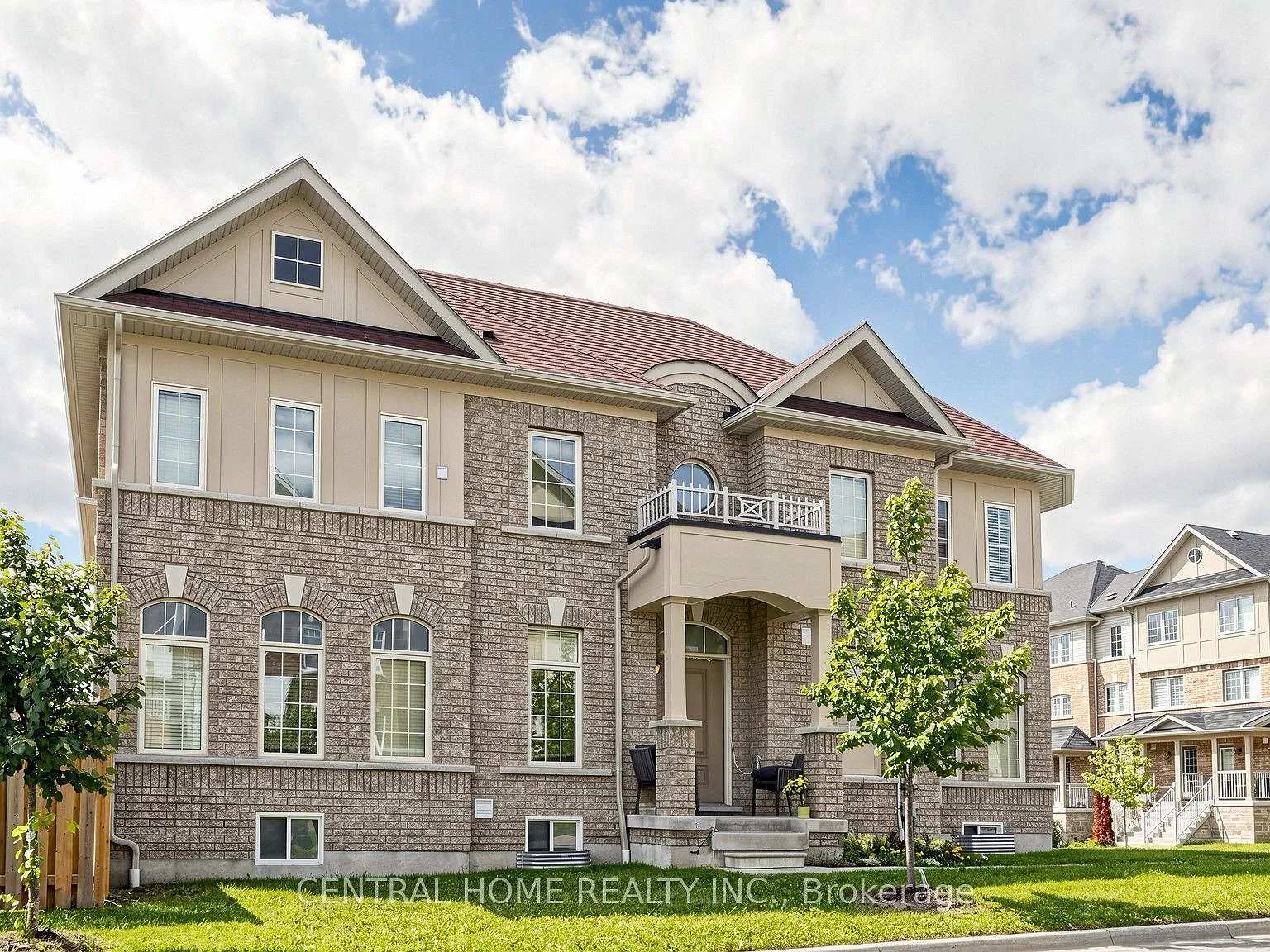 4 bed, $3,450 — Photo 2